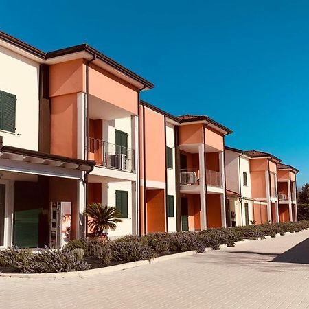 Aparthotel RTA La Pineta Sarzana Exterior foto
