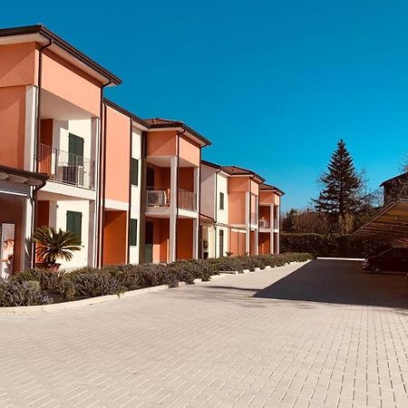 Aparthotel RTA La Pineta Sarzana Exterior foto