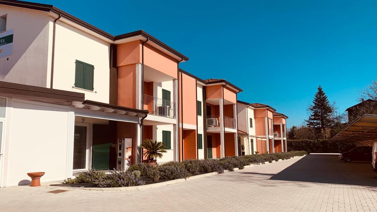 Aparthotel RTA La Pineta Sarzana Exterior foto